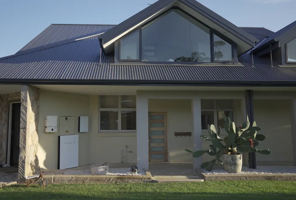 Tesla install by E-Smart solar in Leura